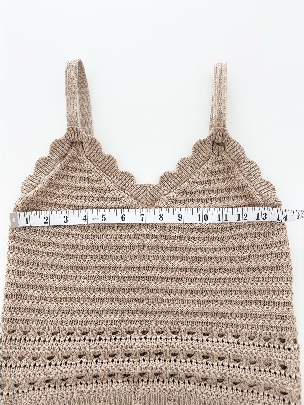 Dex Crochet Top with Scalloped Edges - Picture 5 of 7
